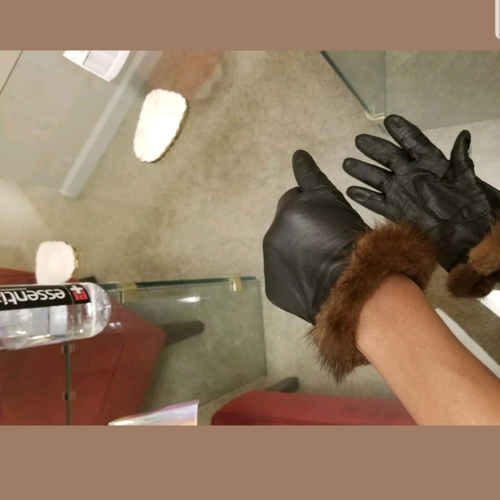 Preston & York Faux Leather Black Gloves sz 7